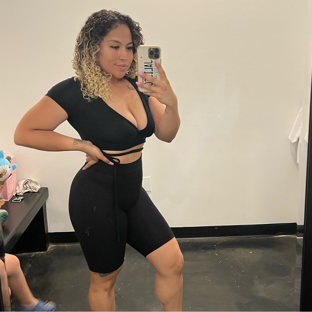 Fashion Nova Biker Short Set - Picture 1 of 2